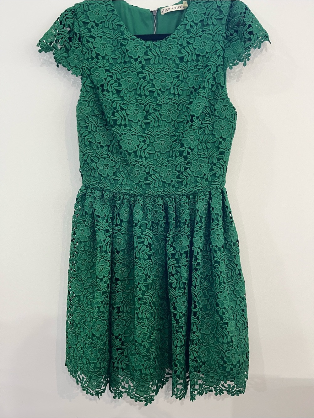Alice + Olivia Corina Lace Dress in Ivy Green Sz 8